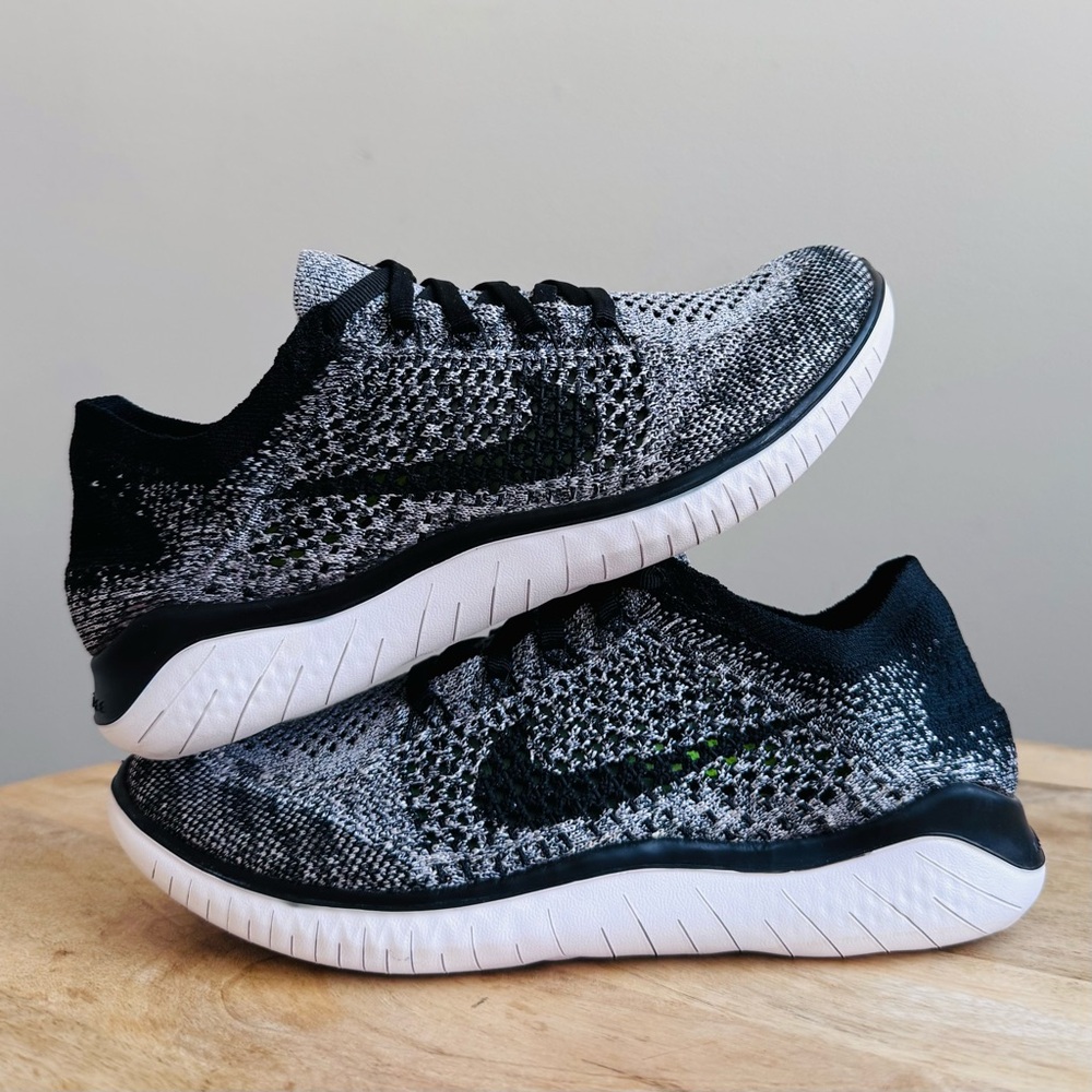 Nike Free RN Flyknit Running Shoes Black White Stretchy Lace Up Sneakers Sz 8 - Picture 3 of 12